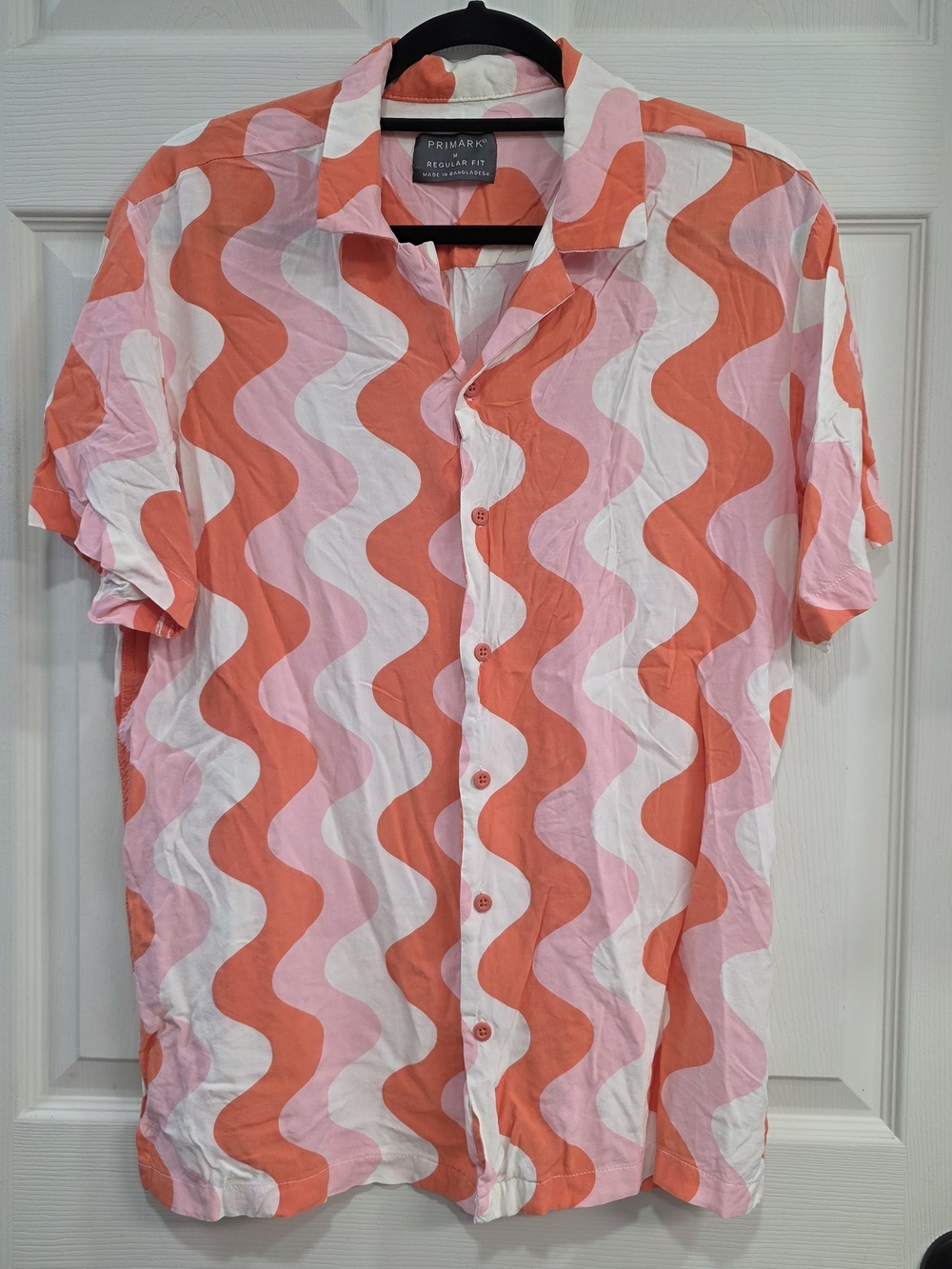 Primark Men’s Short Sleeve Wave-Print Shirt in Coral, Pink & White